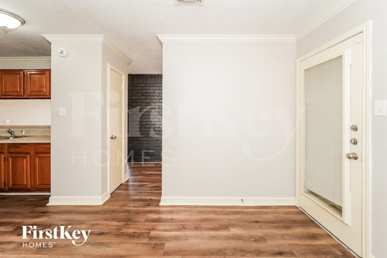 6615 Navidad Rd - Photo 7 of 17
