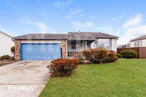 featured image of 3703 Bonn Blvd