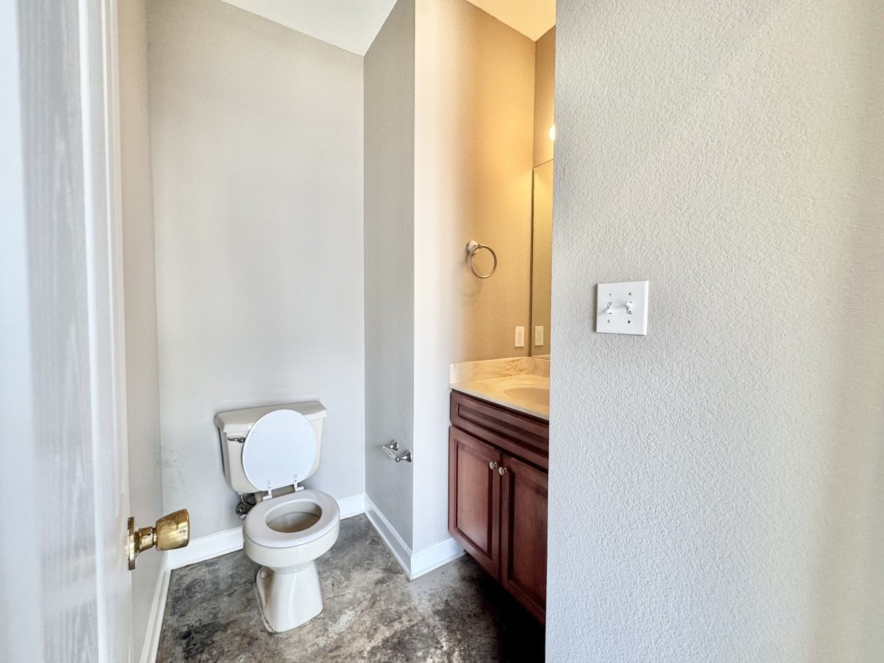 914 W Craighead Forest Rd #W - Photo 5 of 31