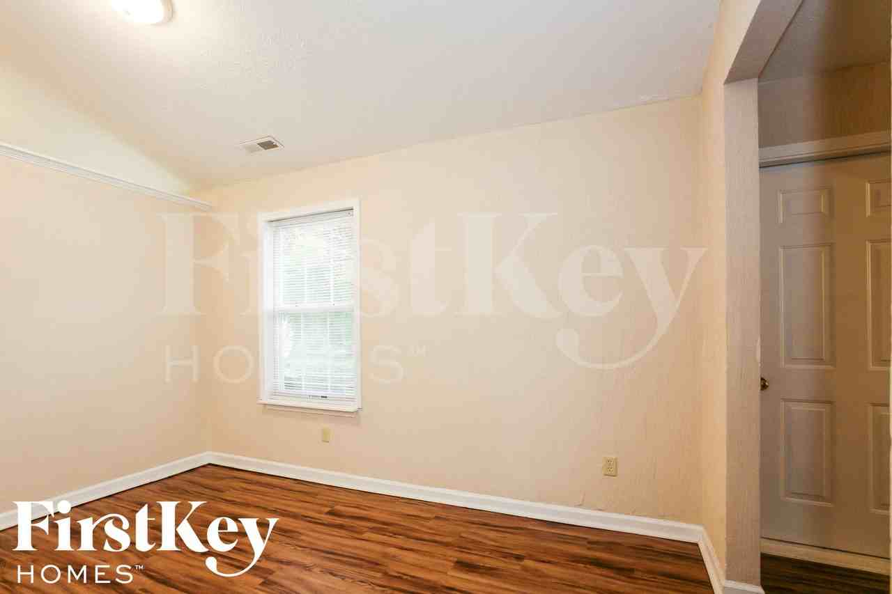 11356 Cherry Tree Way - Photo 4 of 15