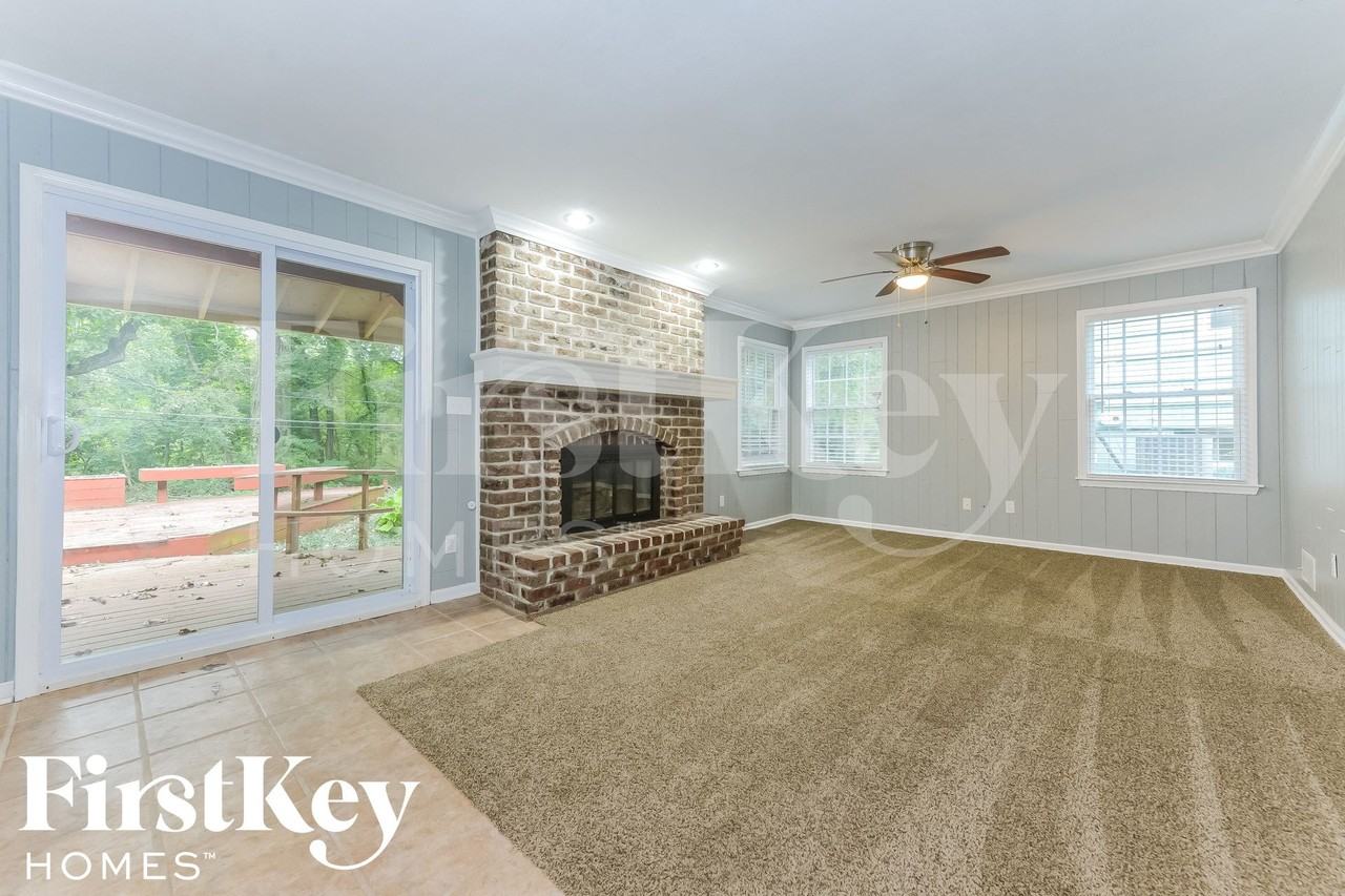 10342 Walmer St - Photo 6 of 15