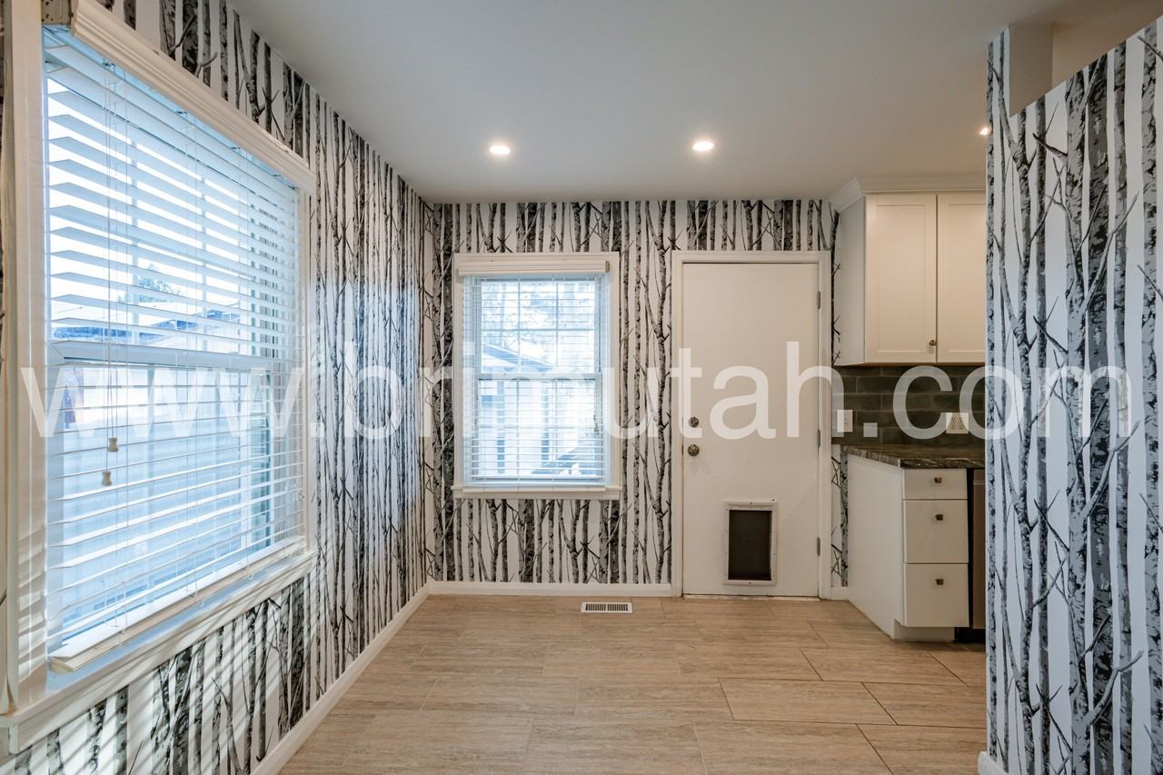 1982 S Berkeley St #1 - Photo 3 of 22