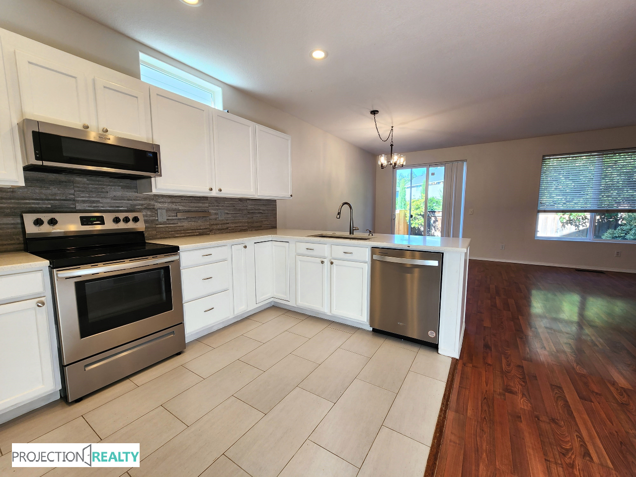 849 Nw Forest Creek Dr #1 - Photo 7 of 28