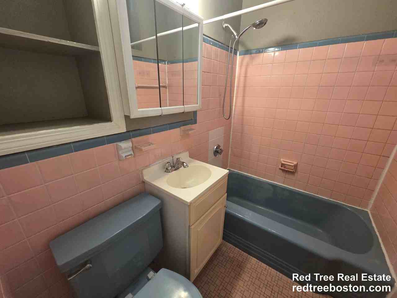 1688 Beacon St #B1 - Photo 4 of 4