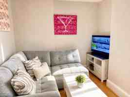 featured image of 619 E 5th St #1A
