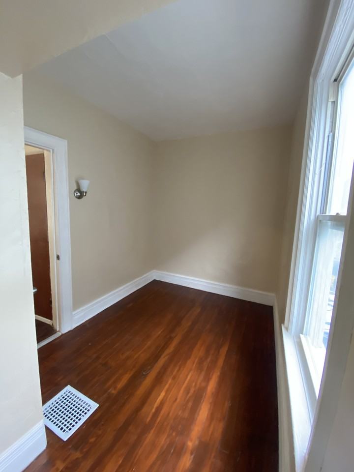 304 Grider St #1 - Photo 4 of 16