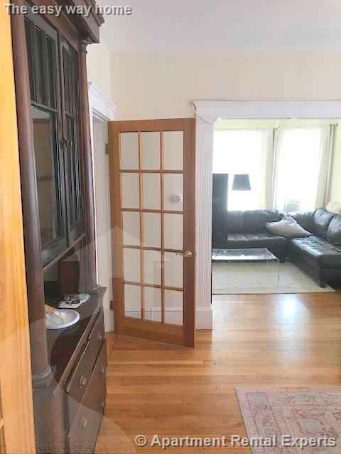 45 Pinkham Rd - Photo 4 of 14
