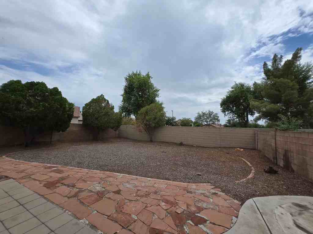 844 S Roca Ct #1 - Photo 2 of 2