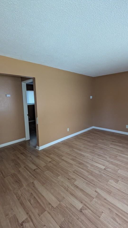 1323 Sherman Ave #2 - Photo 3 of 12