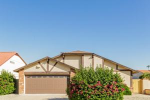featured image of 2732 W Gila Ln