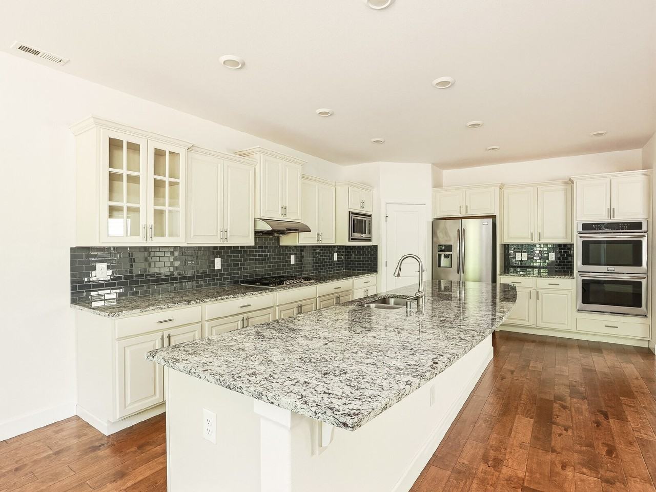 17903 33rd Ave Se - Photo 5 of 20