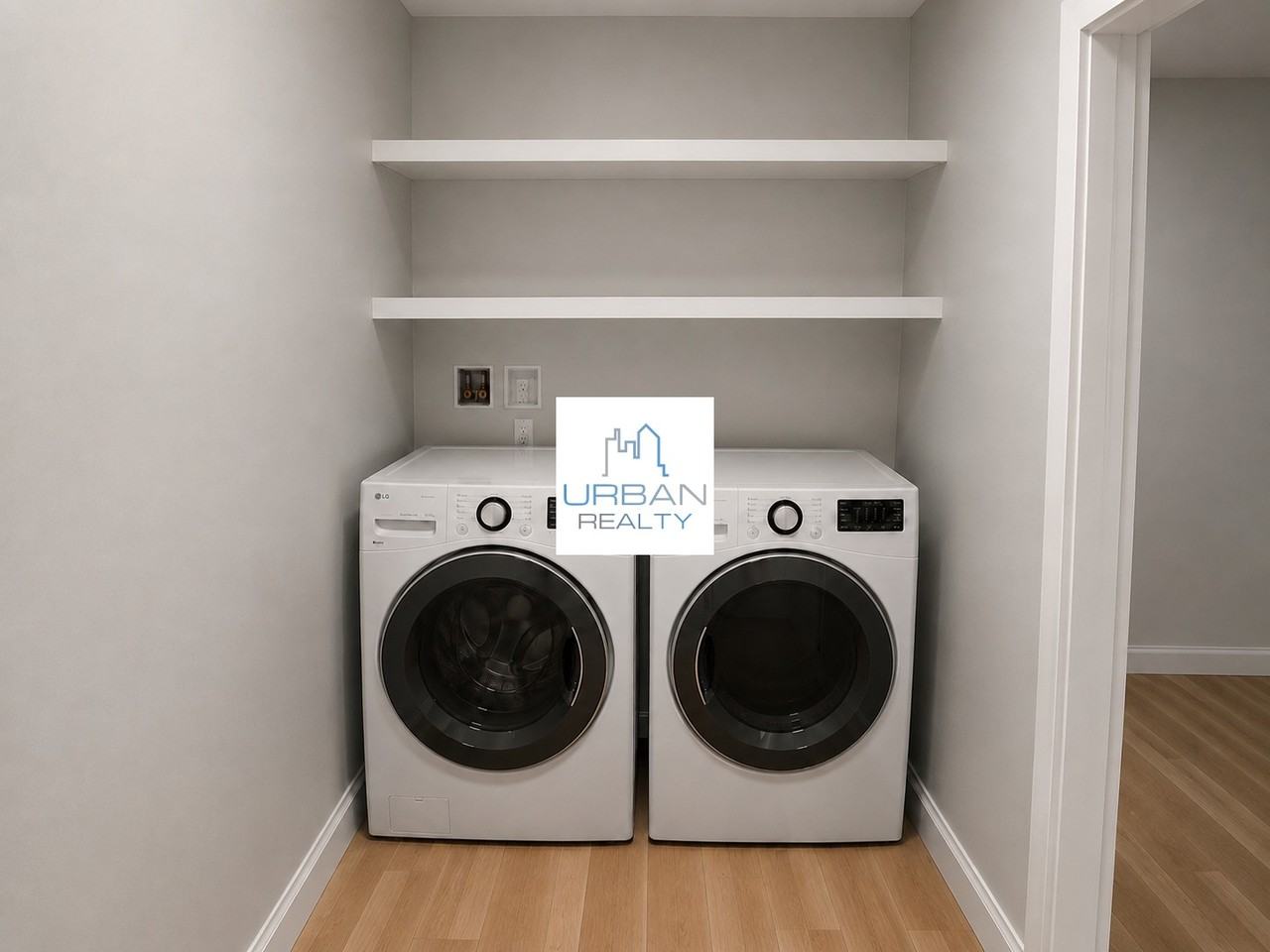 234 Foster St - Photo 5 of 16