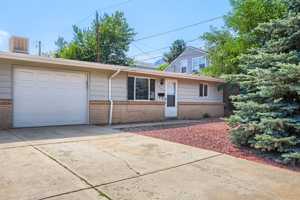 featured image of 512 Maple St #512