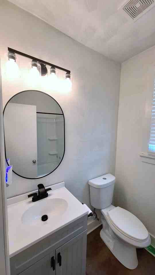 311 W 27th St #A - Photo 7 of 26