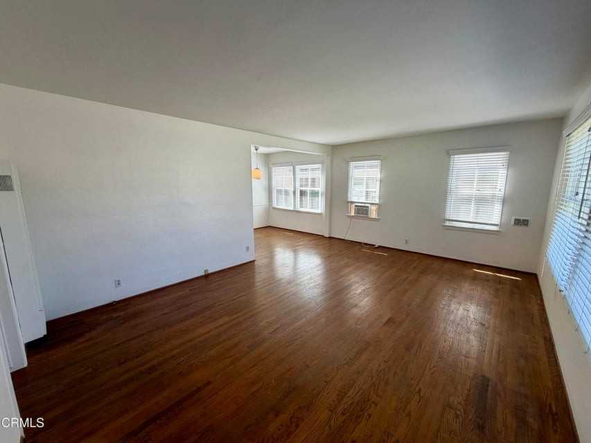 412 N Stoneman Ave #412 - Photo 2 of 11