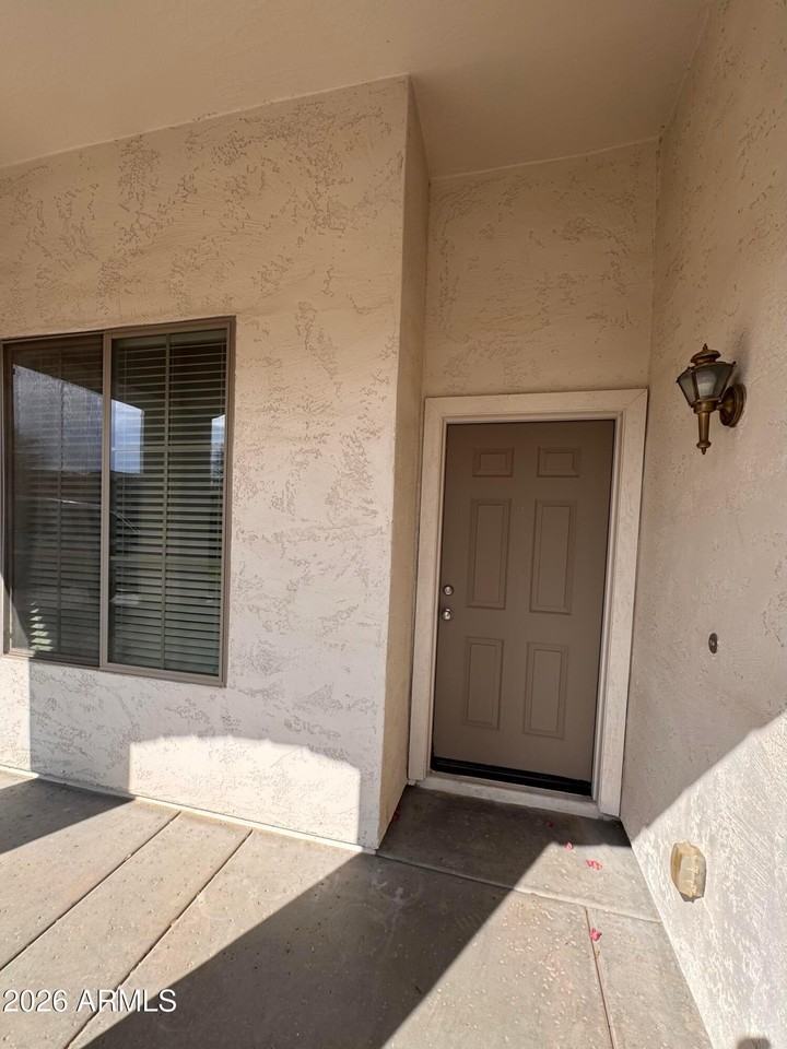 14955 N 174th Ln - Photo 3 of 47