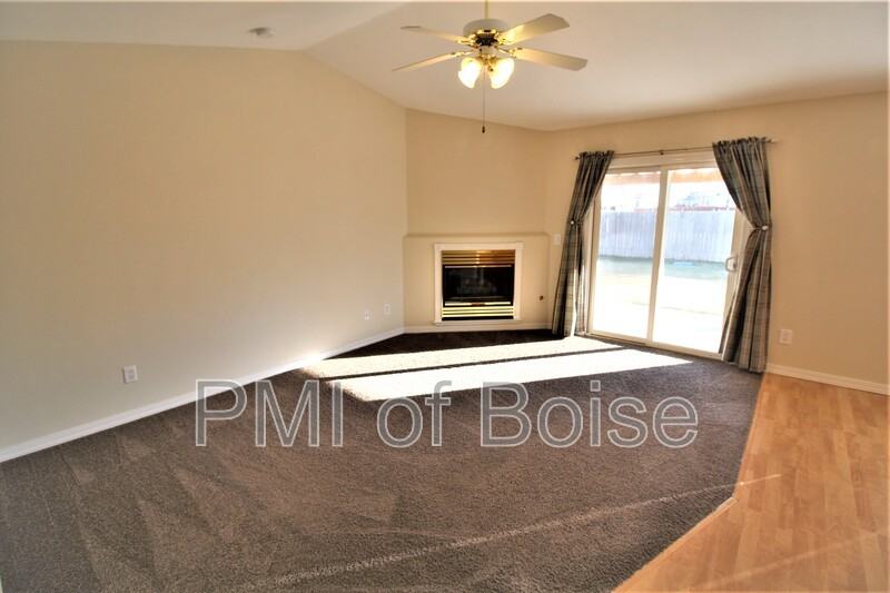 716 Kimberly Ct - Photo 6 of 24