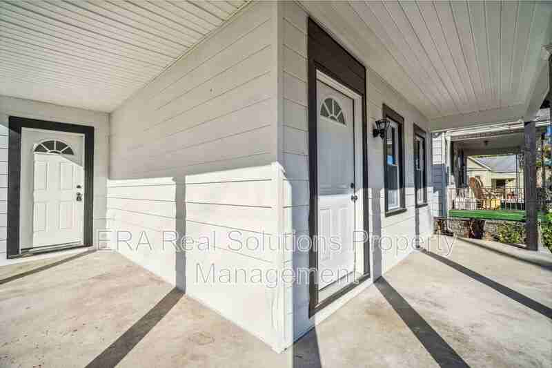 105 Rodgers Ave - Photo 5 of 50