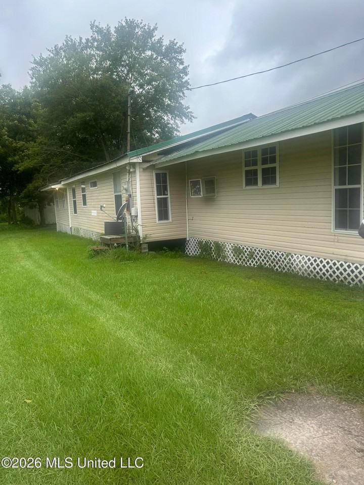 4313 Palmetto St - Photo 2 of 6