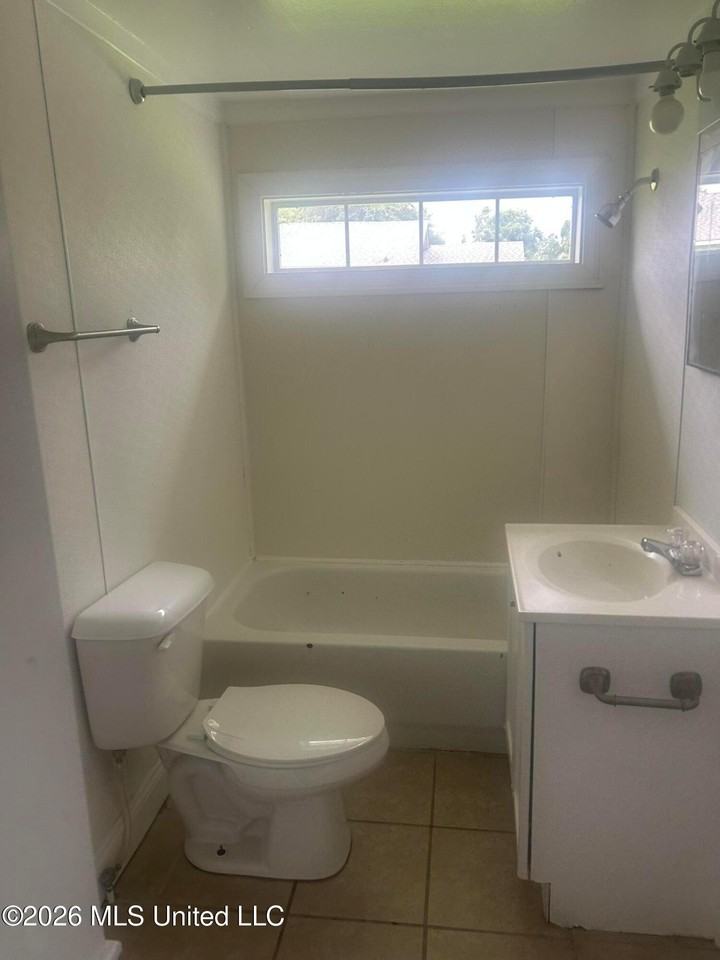 4313 Palmetto St - Photo 5 of 6