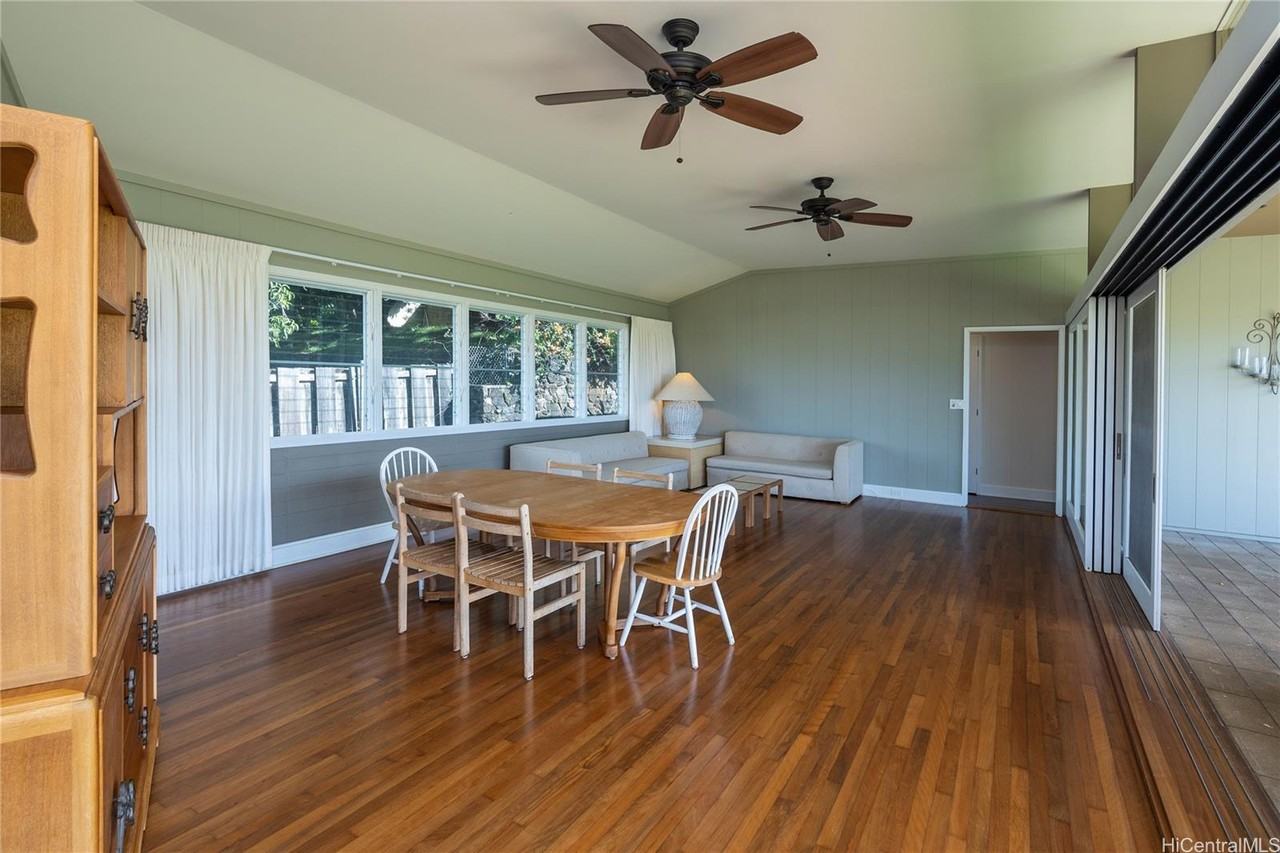 1944 Ualakaa St #C - Photo 6 of 21