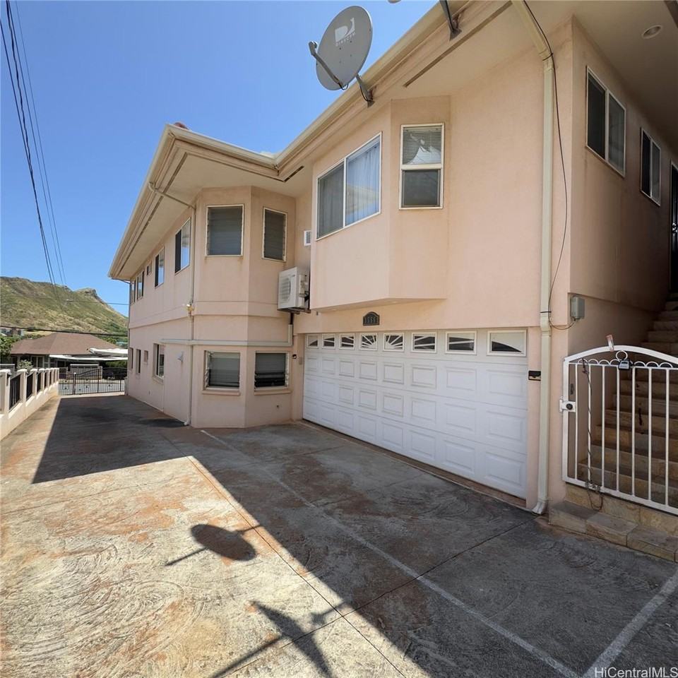 3556 Alohea Ave - Photo 2 of 6