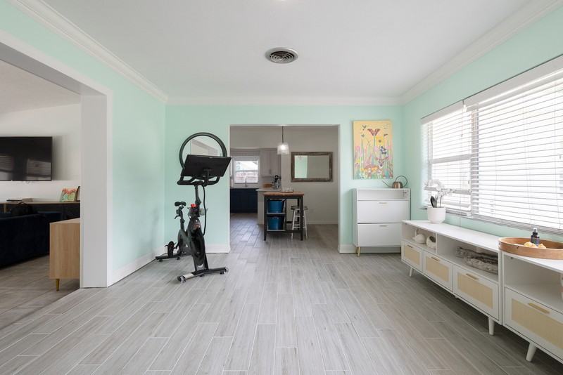 1116 Berwyn Rd - Photo 6 of 25