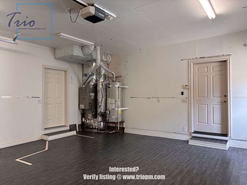 3365 Gilham Rd - Photo 5 of 26