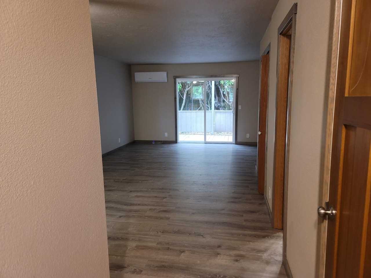201 Thelander Ln #5 - Photo 5 of 11