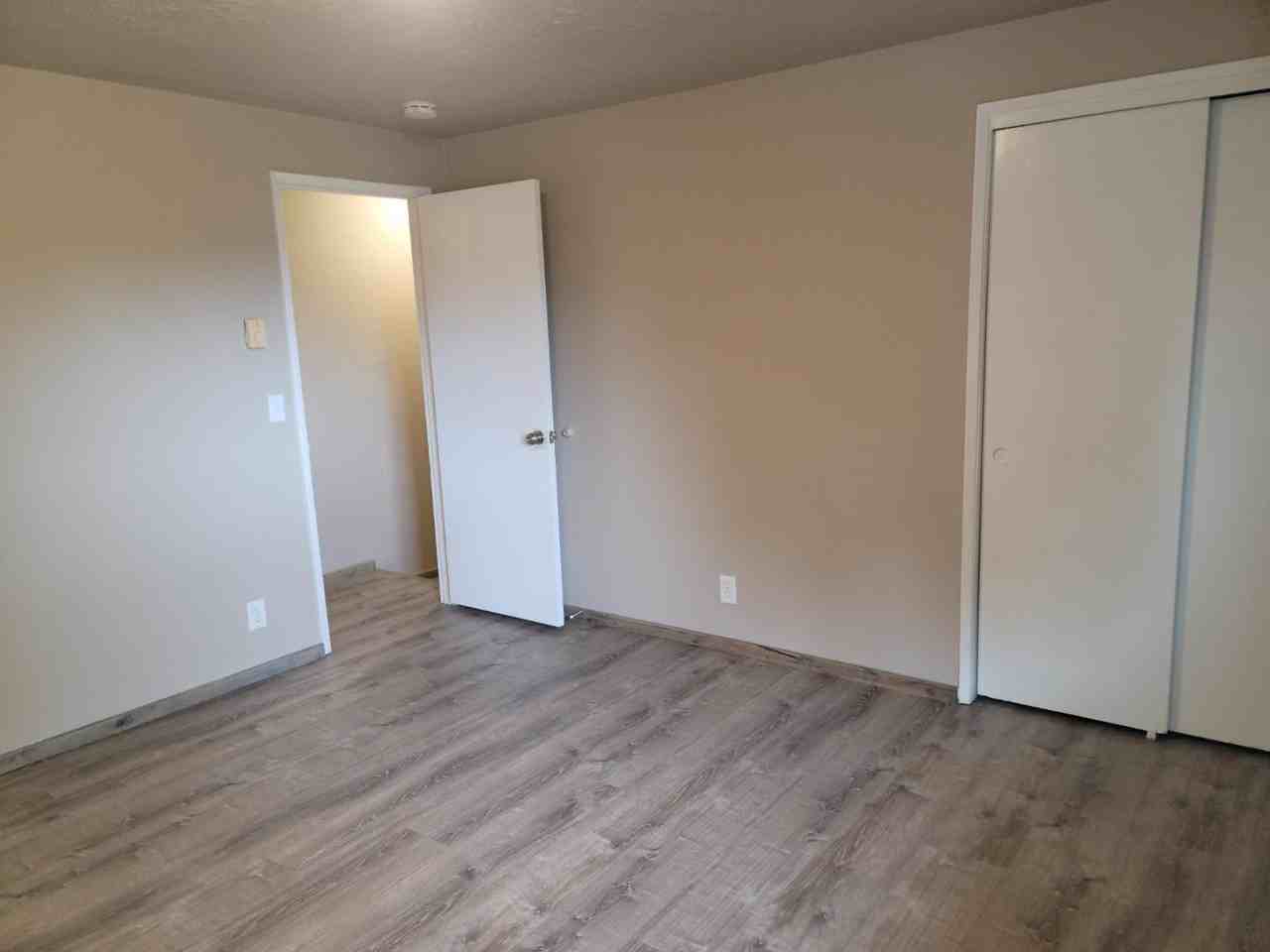 201 Thelander Ln #5 - Photo 6 of 11