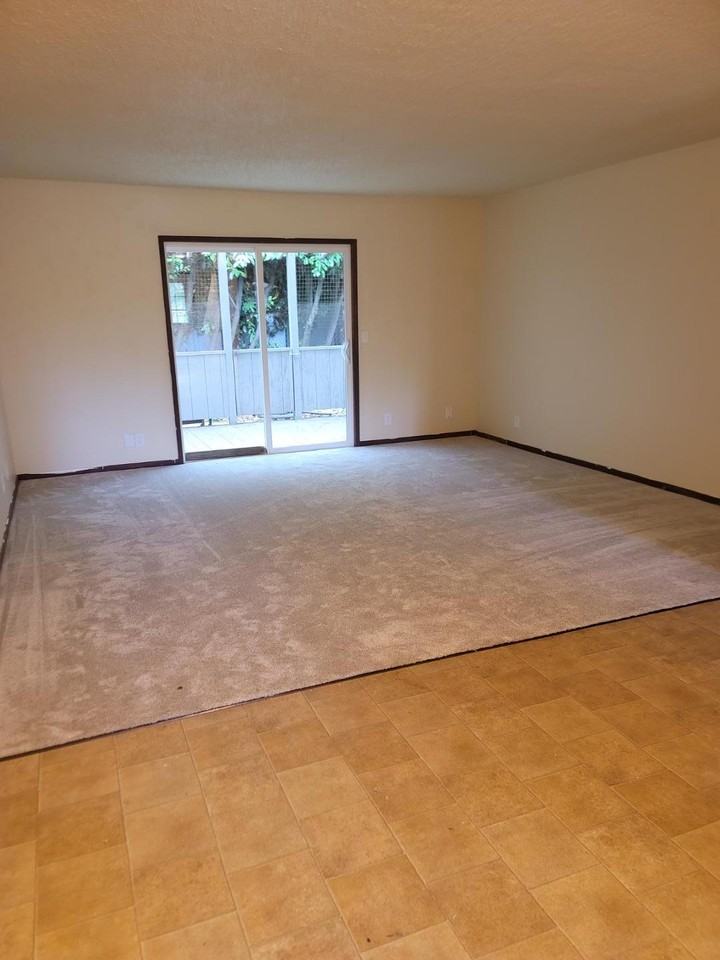 201 Thelander Ln #3