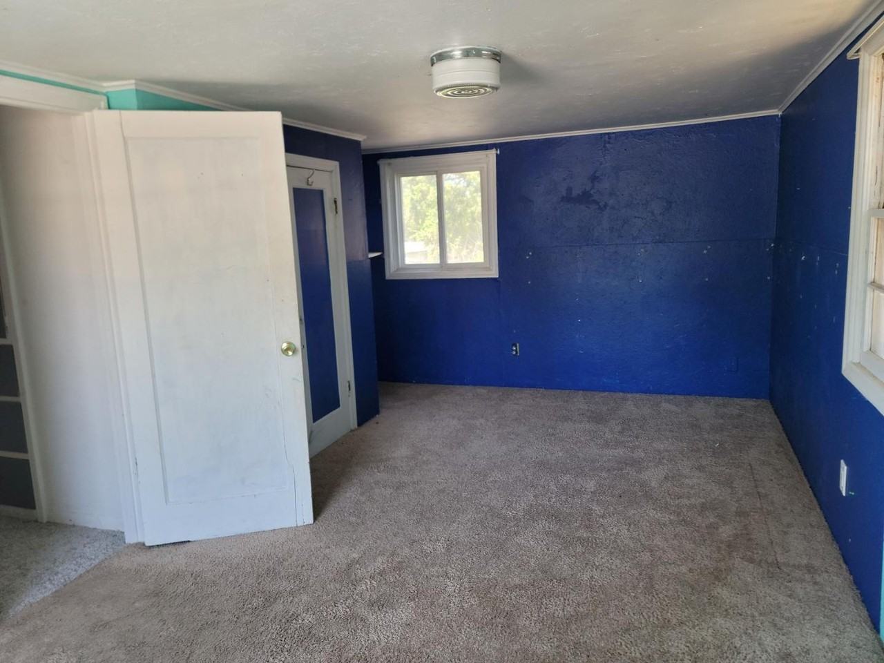 983 Bever Dr Ne - Photo 4 of 10