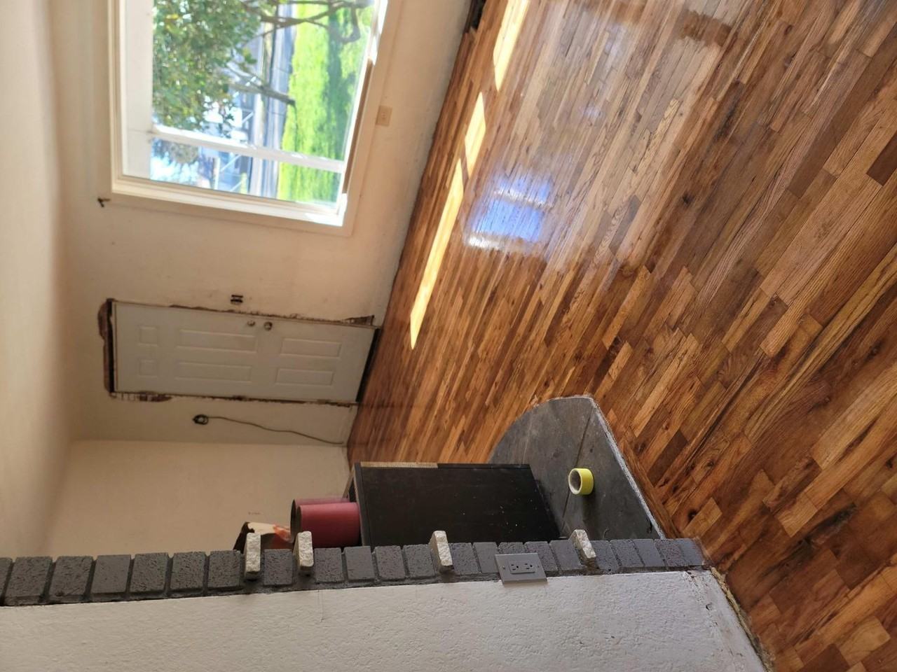 985 Bever Dr Ne - Photo 2 of 15