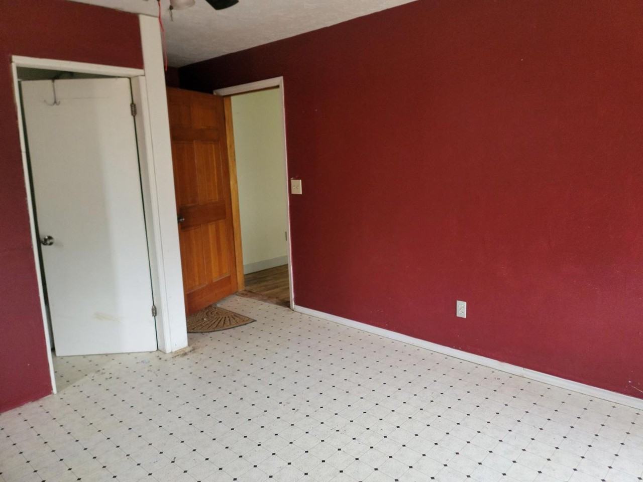 985 Bever Dr Ne - Photo 6 of 15