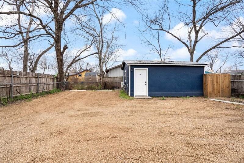 1118 Ebert Ave #C - Photo 2 of 36
