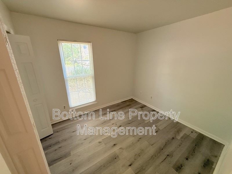 5522 Great Wagon Rd - Photo 6 of 13