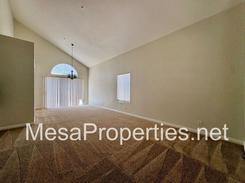 14095 Bancroft Ct - Photo 5 of 30