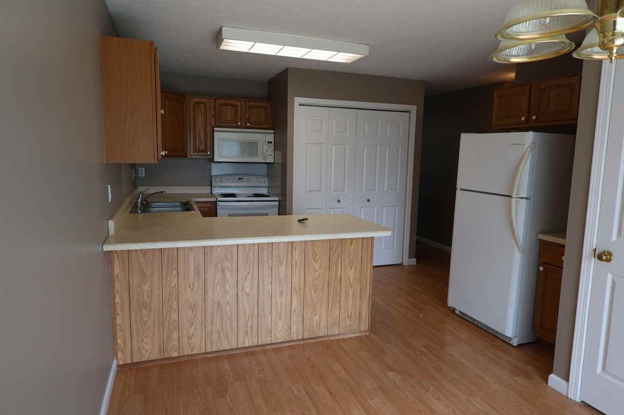 305 Brookside Pl - Photo 2 of 48