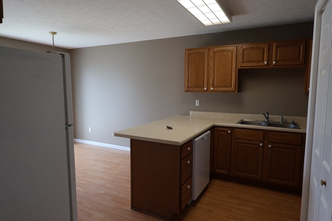 305 Brookside Pl - Photo 5 of 48