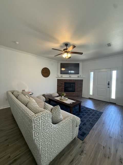10507 Quinton Ave #1 - Photo 5 of 26