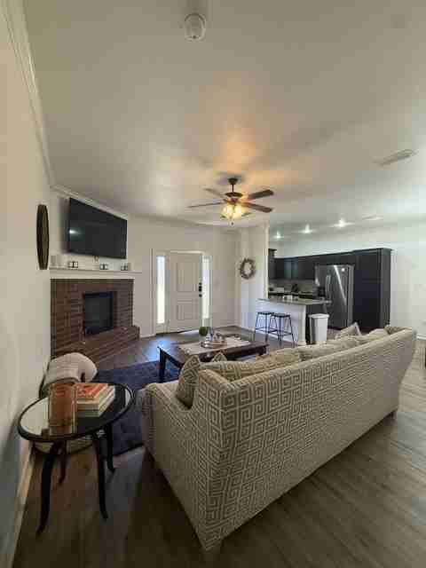 10507 Quinton Ave #1 - Photo 6 of 26