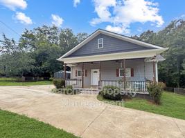 featured image of 102 S 8th St