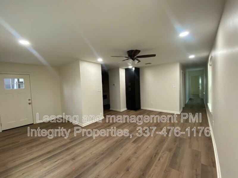 105 Meaux Blvd #1 - Photo 3 of 11