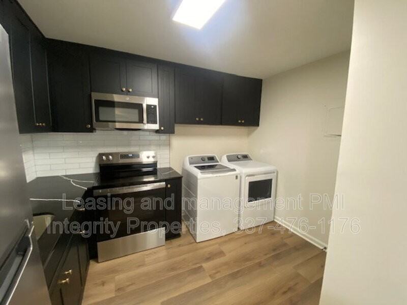 105 Meaux Blvd #1 - Photo 6 of 11