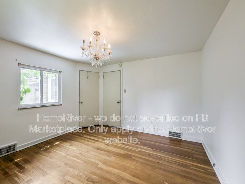 383 Broadmoor Ave - Photo 7 of 17