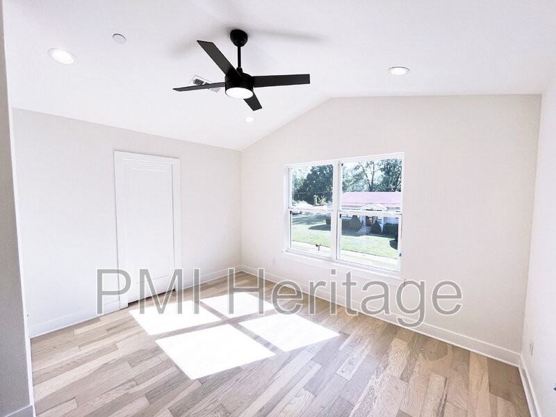 604 N 6th St - Photo 5 of 16