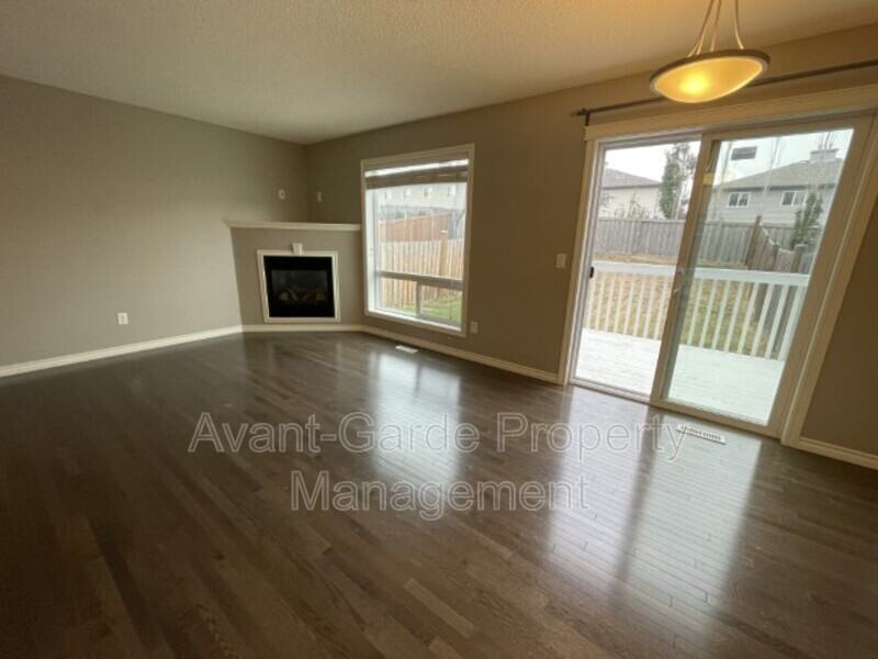 21314 46 Ave Nw - Photo 7 of 37