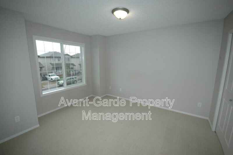 57 Vaughn Ave - Photo 7 of 13