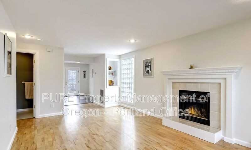 310 Ne Morris St - Photo 5 of 26