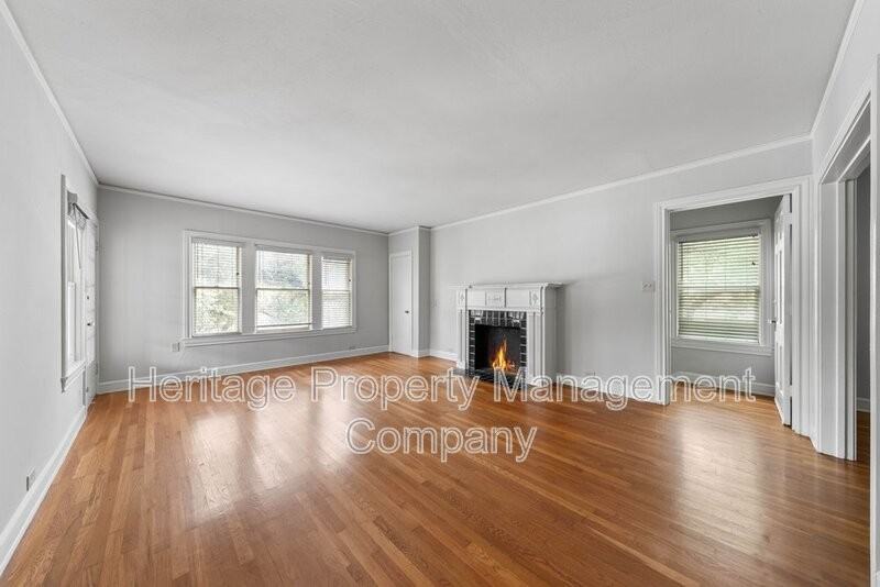 111 W Norwood Ct #1 - Photo 5 of 23